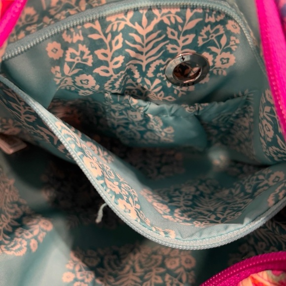 Vera Bradley Triple Zip Hipster and Window ID in MODERN MEDLEY - Picture 8 of 12
